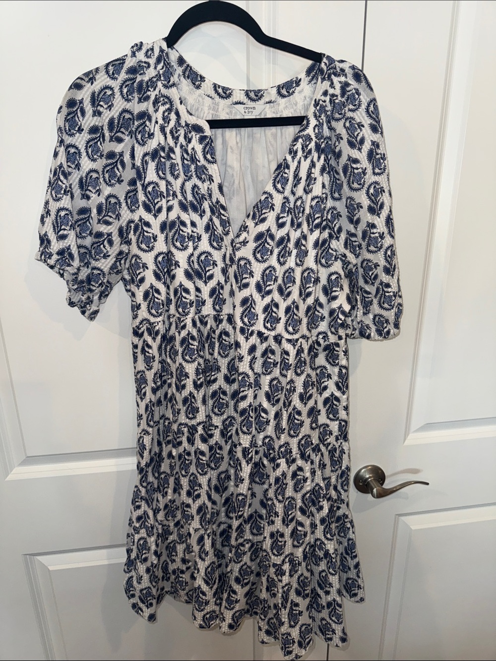 Crown & Ivy White and Navy Paisley Dress